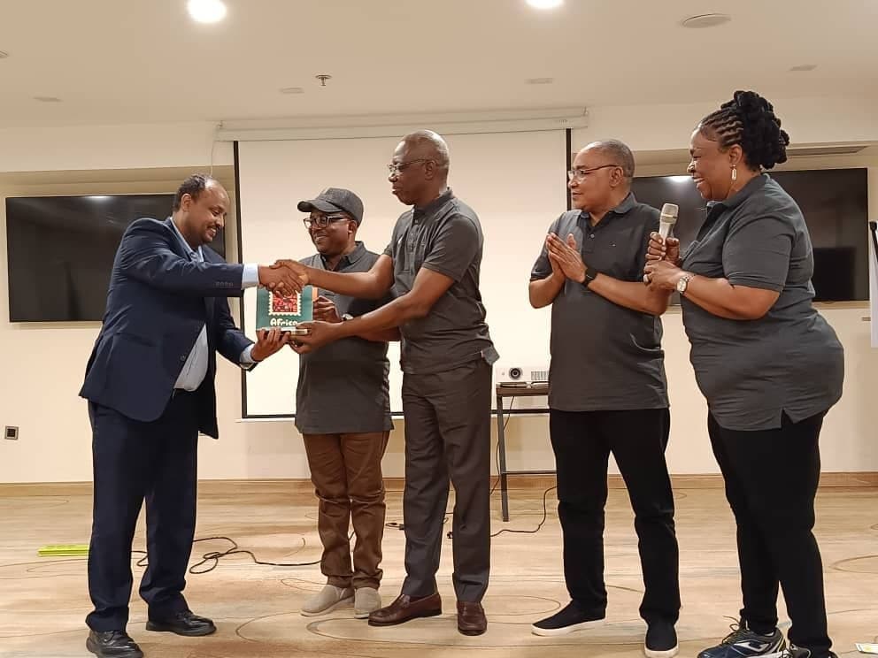 Recognition of partner contributions during the closing ceremony